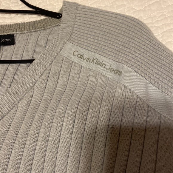 Light blue Calvin Klein sweater XL - Picture 2 of 6